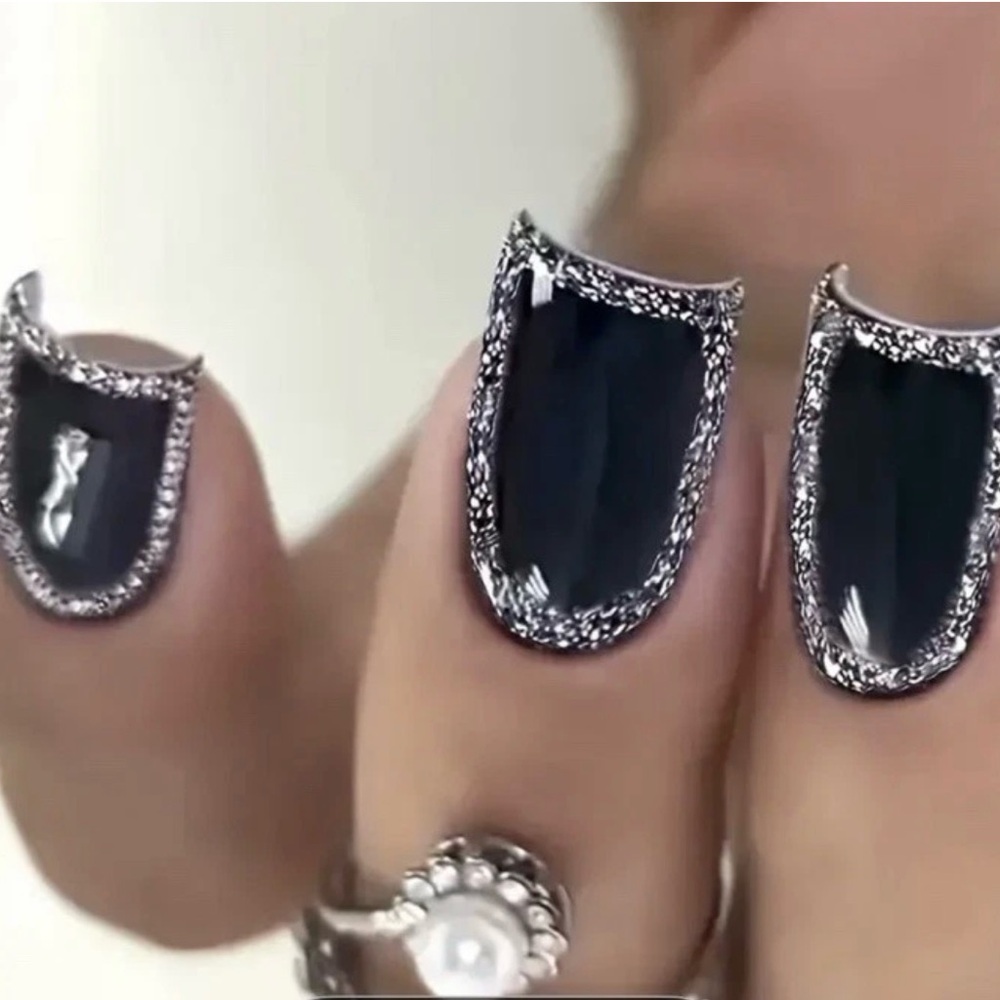 Elegant Black and Silver Nail Art